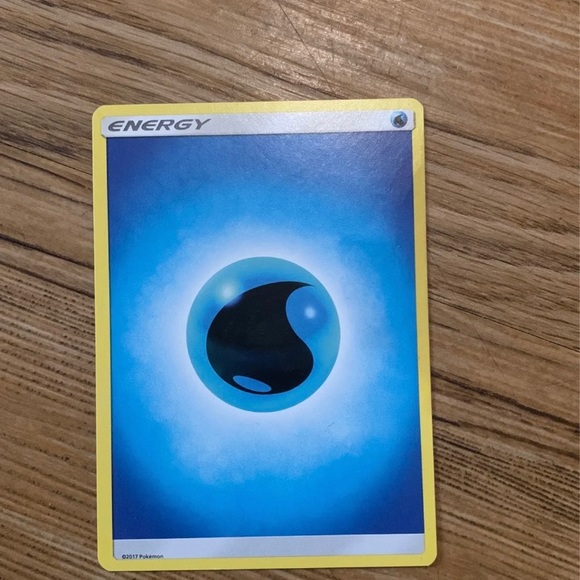 Pokémon energy card bundle 4 cards - Picture 2 of 5